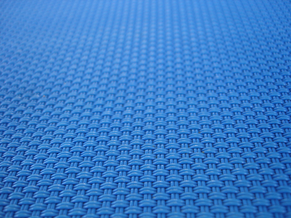 <h2>Captions 1</h2>
<h3>Kunststoff</h3>